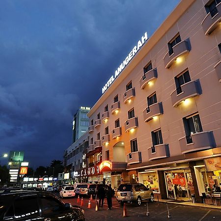 Hotel Anugerah Palembang Kültér fotó