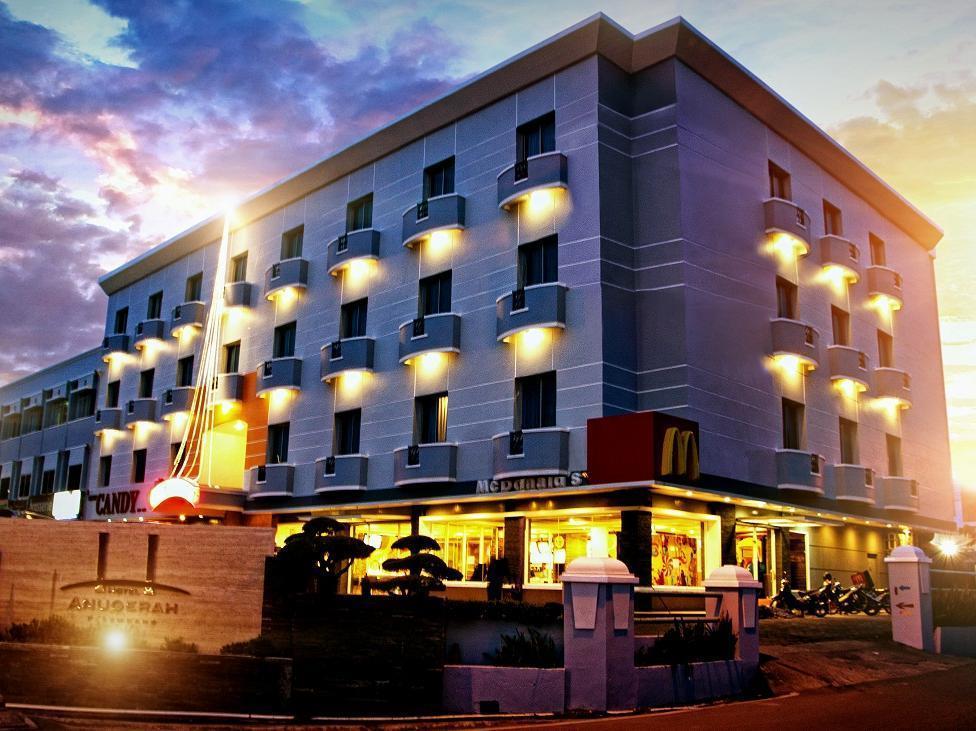 Hotel Anugerah Palembang Kültér fotó